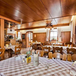 Gasthof Landgasthaus Kreuz Beim Tom Rastatt